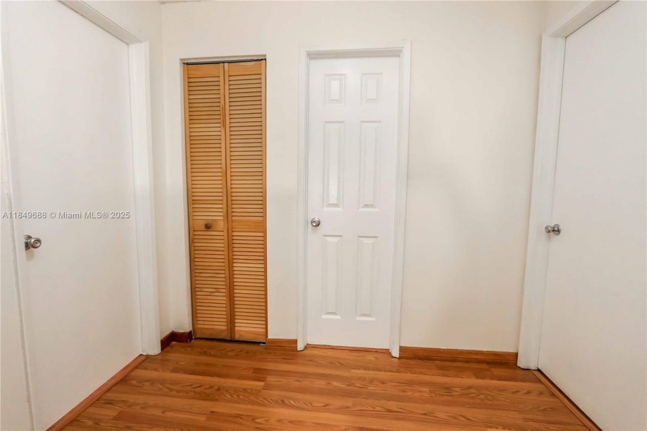 570 NW 109th Ave, Unit 1204, Miami, FL 33172 Photo