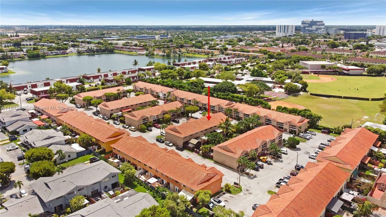 570 NW 109th Ave, Unit 1204, Miami, FL 33172 Photo