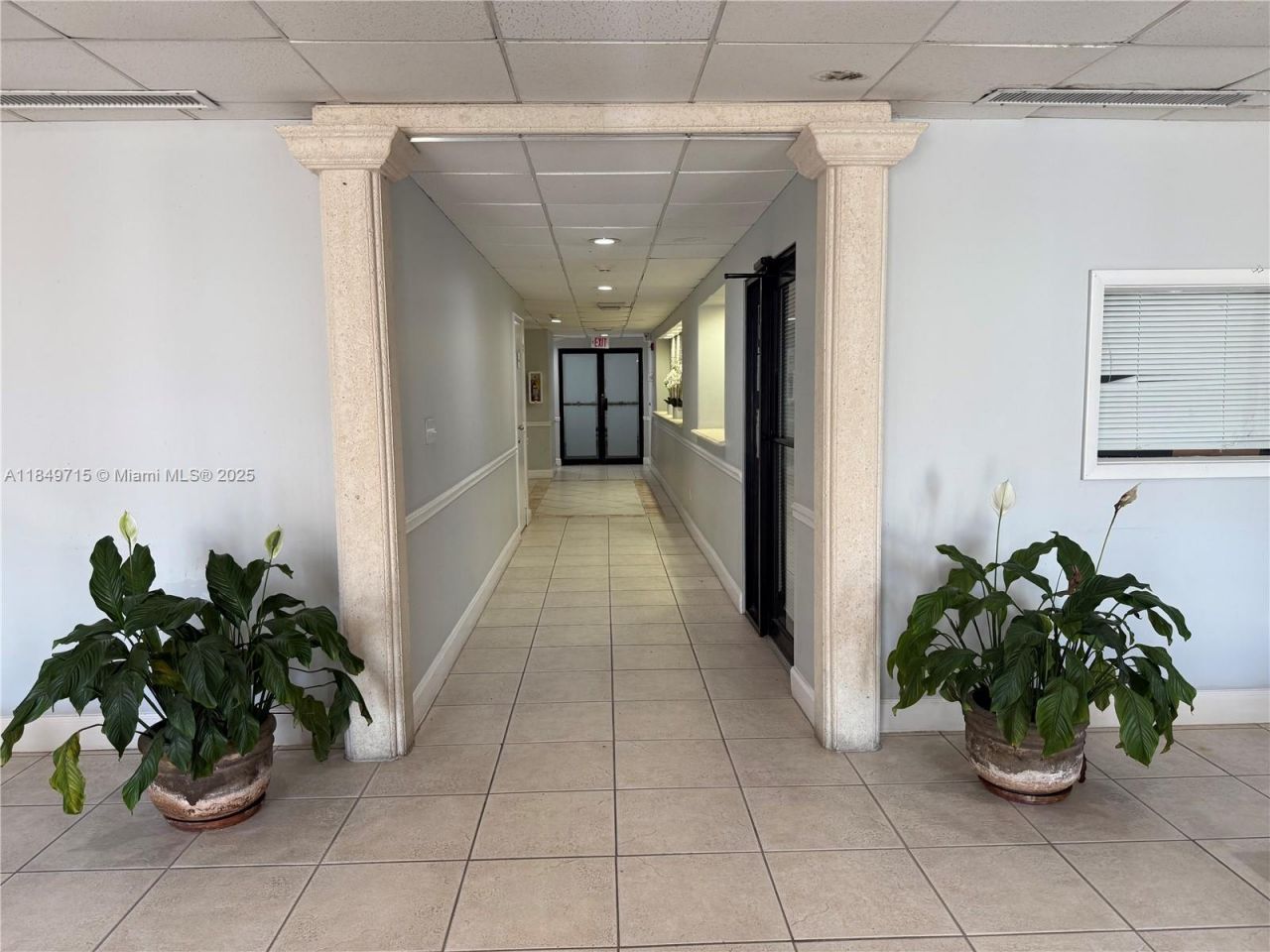 2016 Bay Dr, Unit 202, Miami Beach, FL 33141 Photo