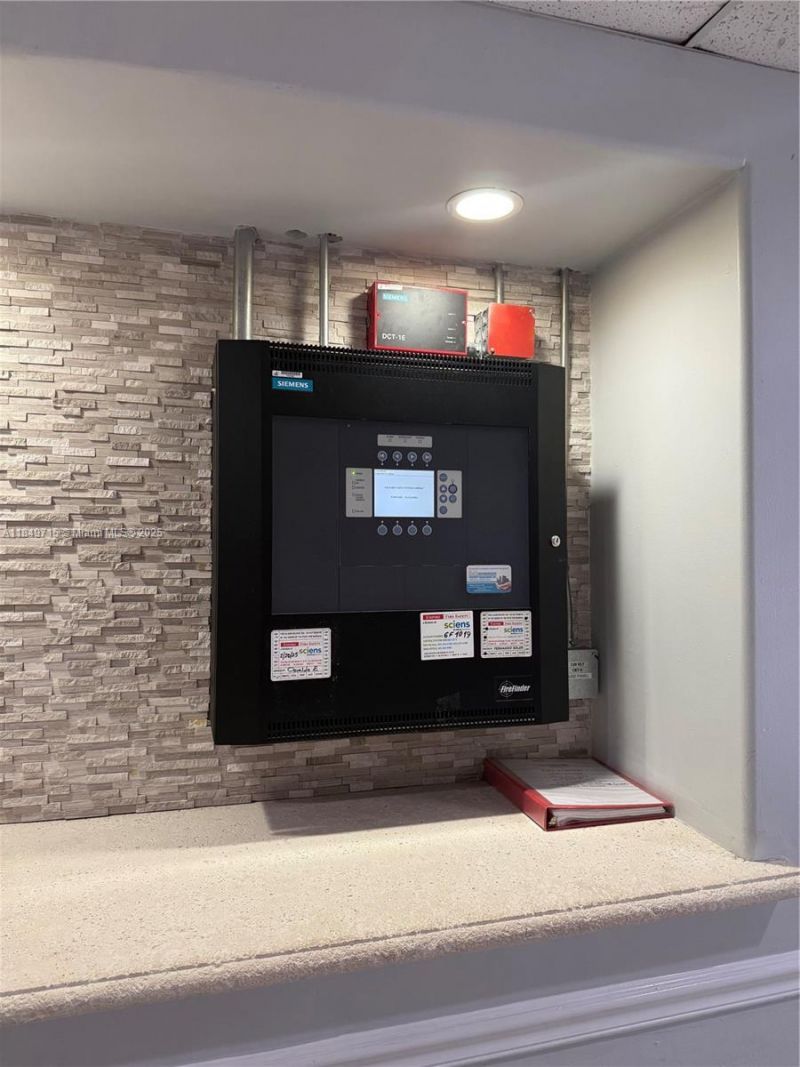 2016 Bay Dr, Unit 202, Miami Beach, FL 33141 Photo