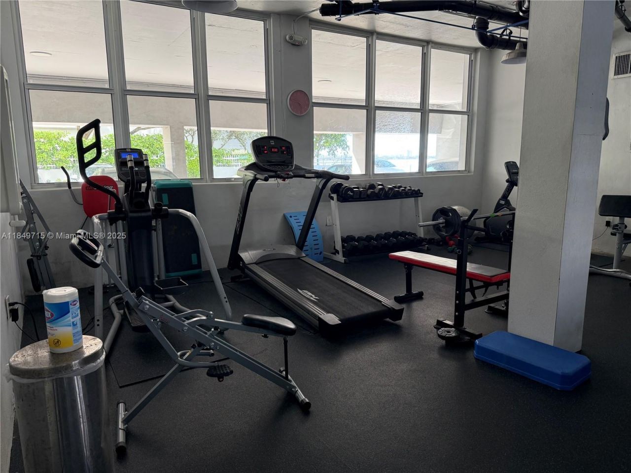 2016 Bay Dr, Unit 202, Miami Beach, FL 33141 Photo