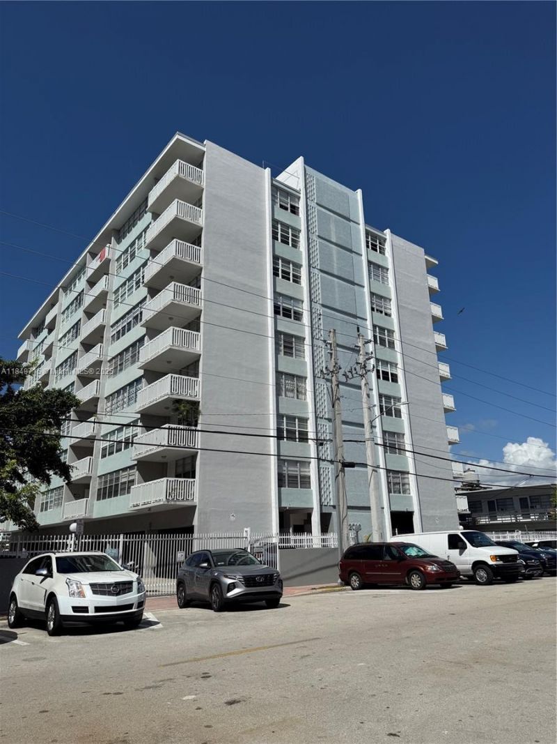 2016 Bay Dr, Unit 202, Miami Beach, FL 33141 Photo