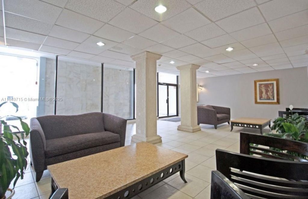 2016 Bay Dr, Unit 202, Miami Beach, FL 33141 Photo