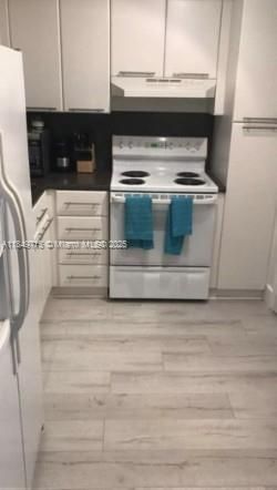 2016 Bay Dr, Unit 202, Miami Beach, FL 33141 Photo