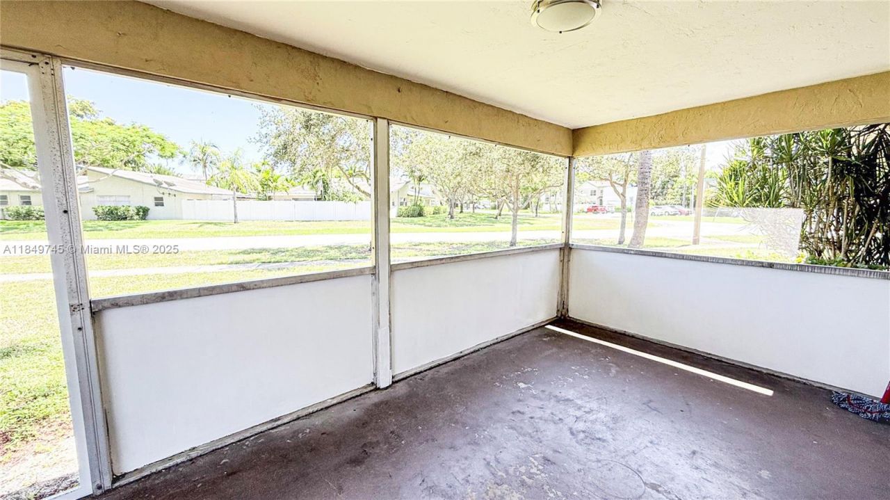 3200 NW 5th Ter, Unit 8, Pompano Beach, FL 33064 Photo