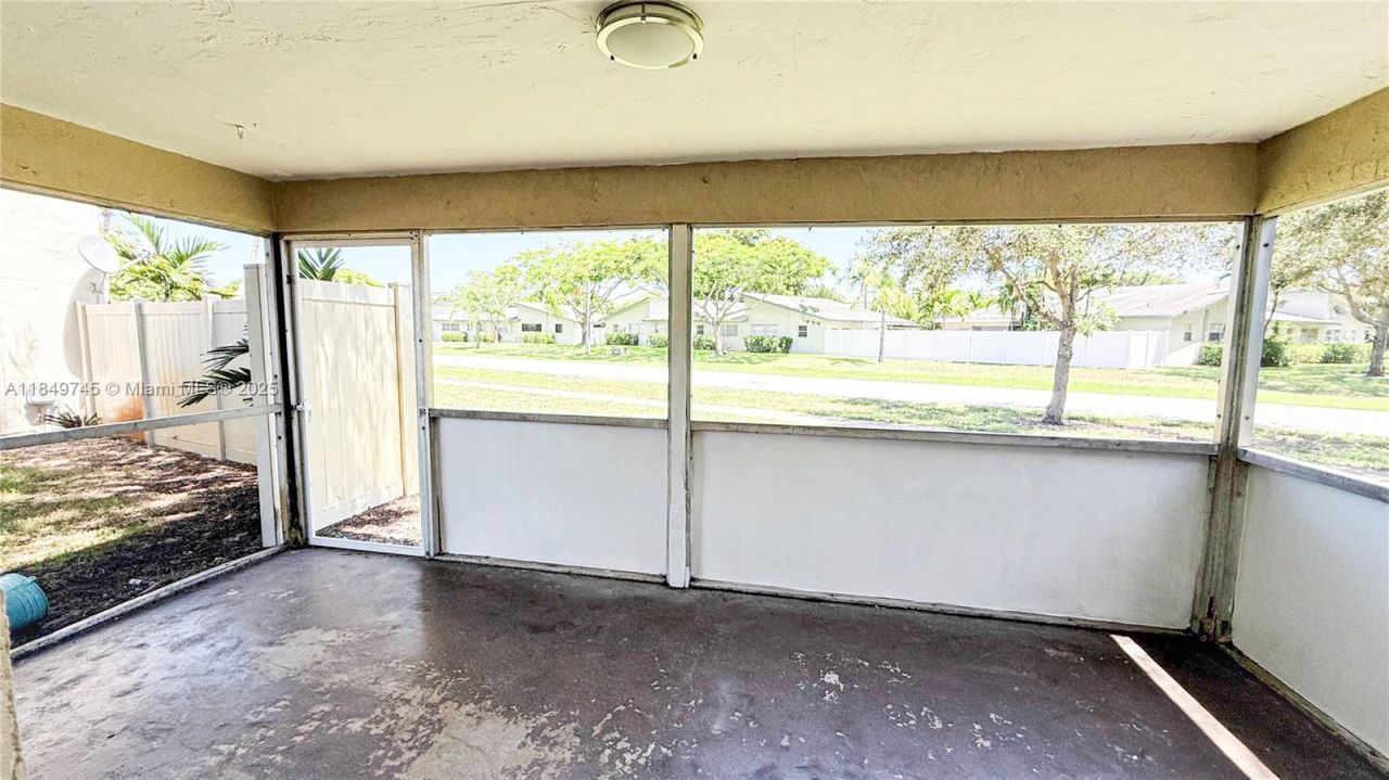 3200 NW 5th Ter, Unit 8, Pompano Beach, FL 33064 Photo