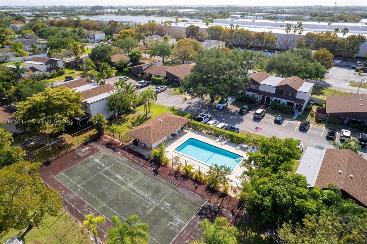 3200 NW 5th Ter, Unit 8, Pompano Beach, FL 33064 Photo