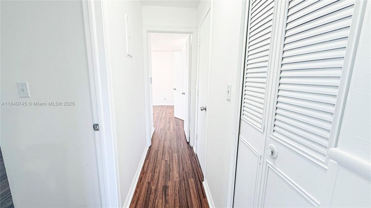 3200 NW 5th Ter, Unit 8, Pompano Beach, FL 33064 Photo