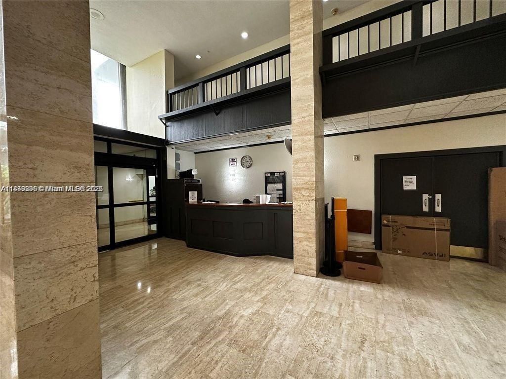 2750 NE 183rd St, Unit 1404, Aventura, FL 33160 Photo