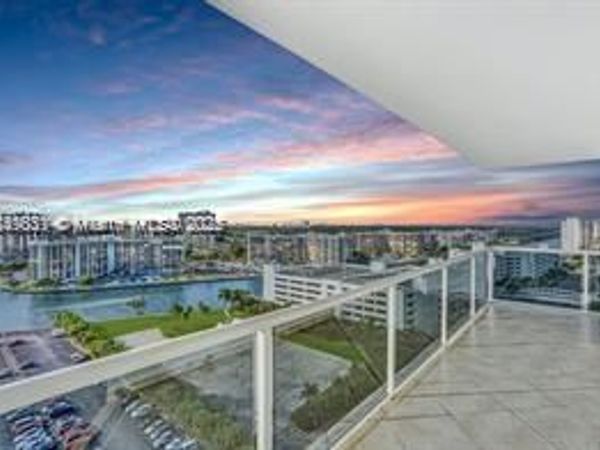 Unit PH27, Hollywood, FL 33019