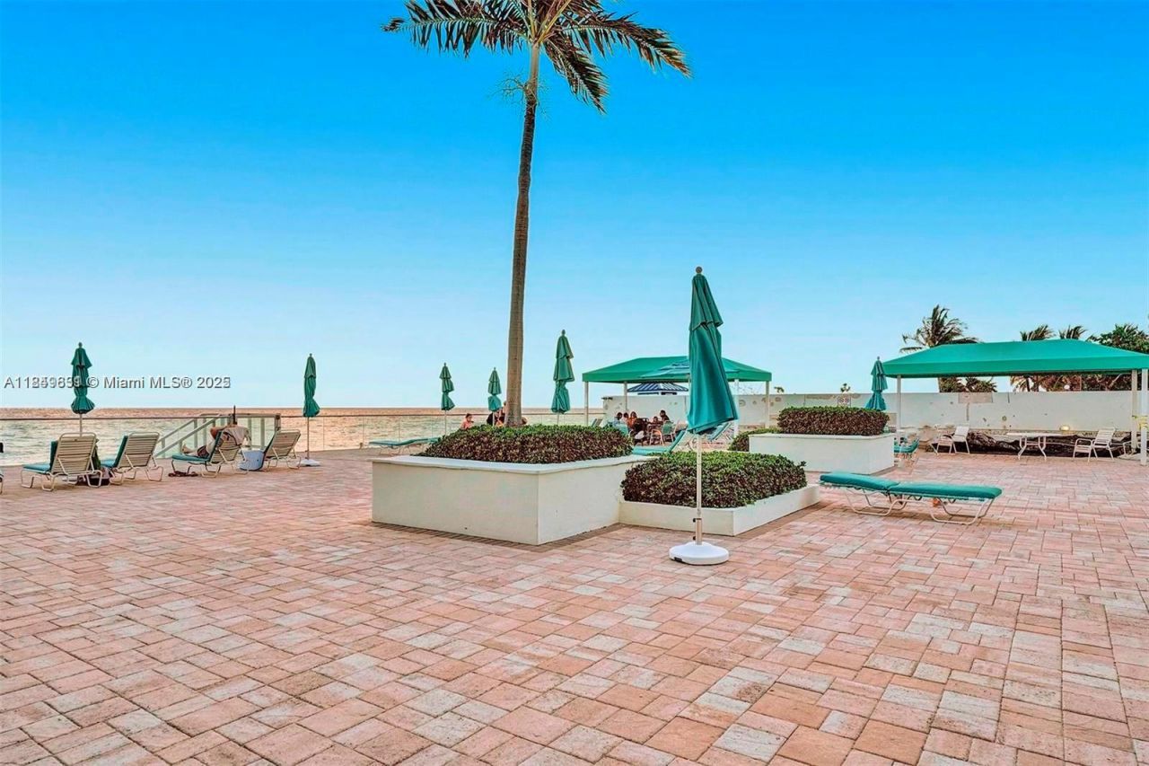 Please Call For Address, Unit PH27, Hollywood, FL 33019 Photo