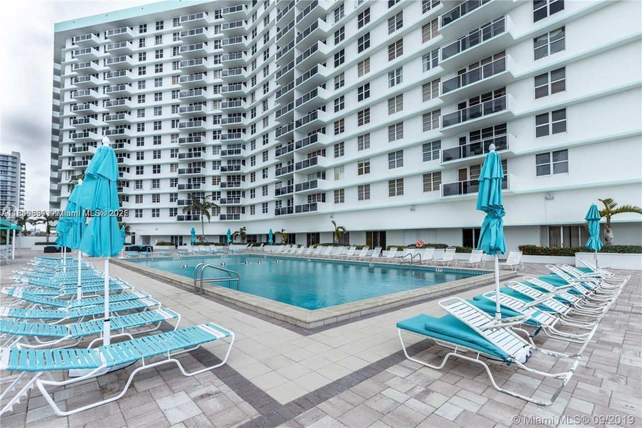 Please Call For Address, Unit PH27, Hollywood, FL 33019 Photo