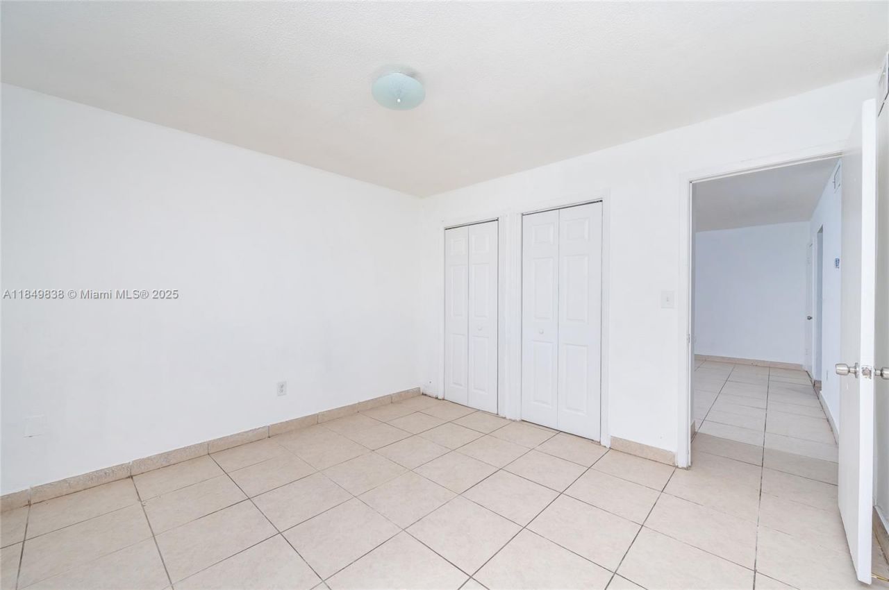 520 SW Krome Ter, Unit 1, Homestead, FL 33030 Photo