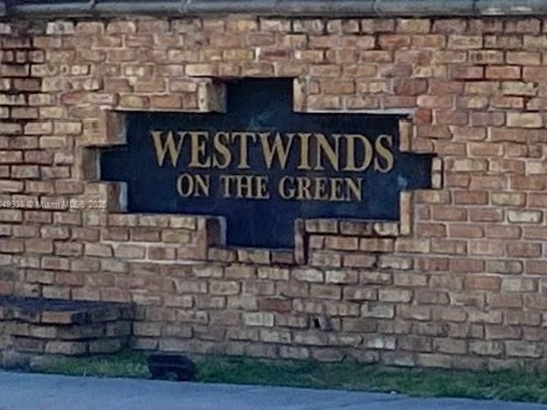 241 Wimbledon Lake Dr, Unit 241, Plantation, FL 33324