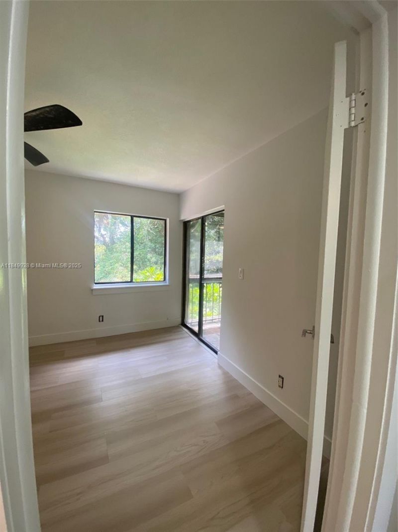 241 Wimbledon Lake Dr, Unit 241, Plantation, FL 33324 Photo