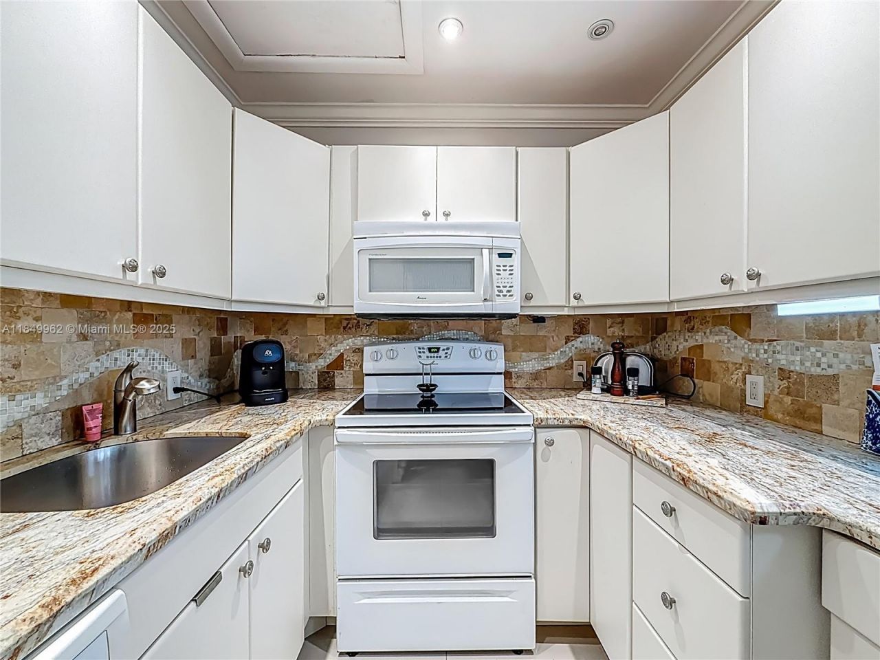 618 Fanshaw O, Unit 618, Boca Raton, FL 33434 Photo