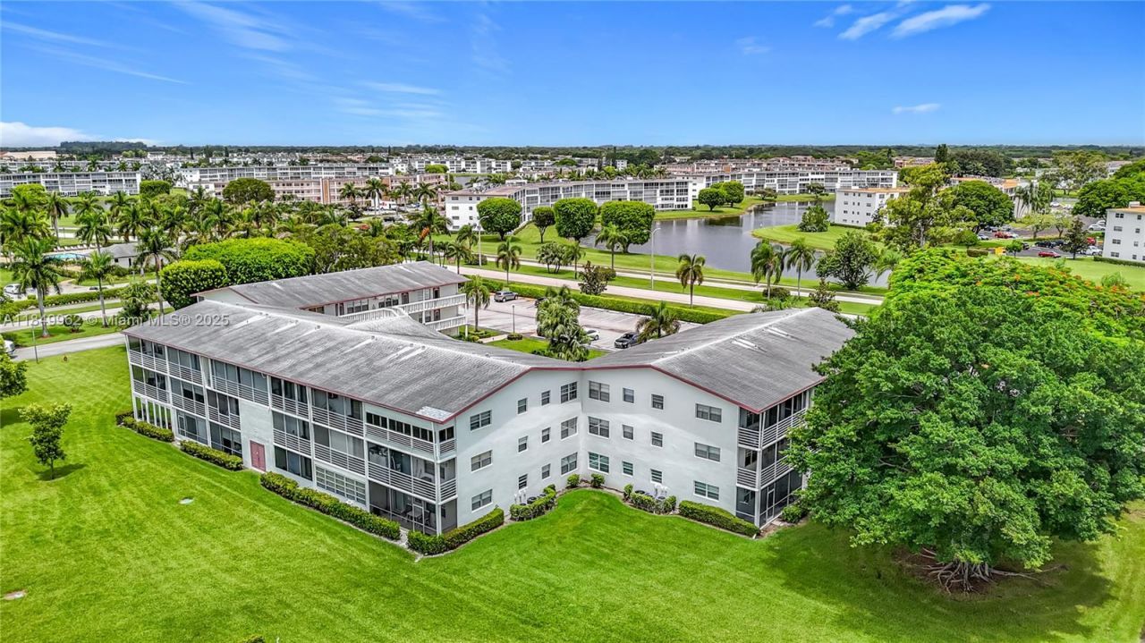 618 Fanshaw O, Unit 618, Boca Raton, FL 33434 Photo