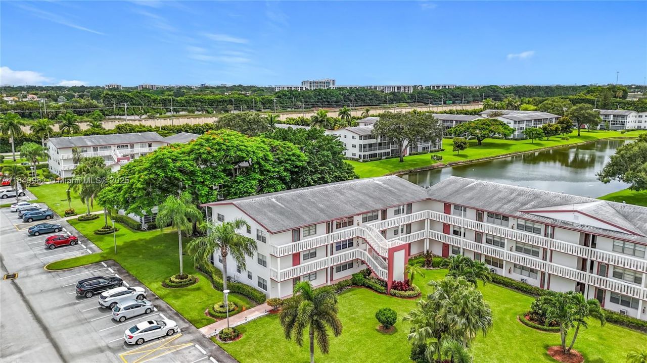 618 Fanshaw O, Unit 618, Boca Raton, FL 33434 Photo