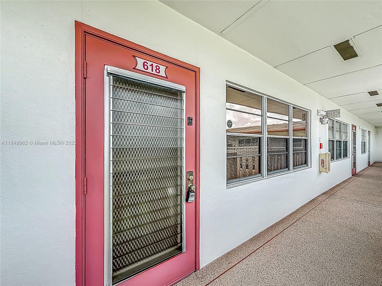 618 Fanshaw O, Unit 618, Boca Raton, FL 33434 Photo