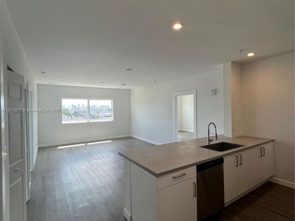 2311 NW 22nd Ave, Unit 207, Miami, FL 33142