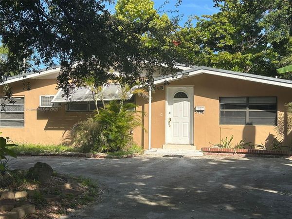 Miami Springs, FL 33166