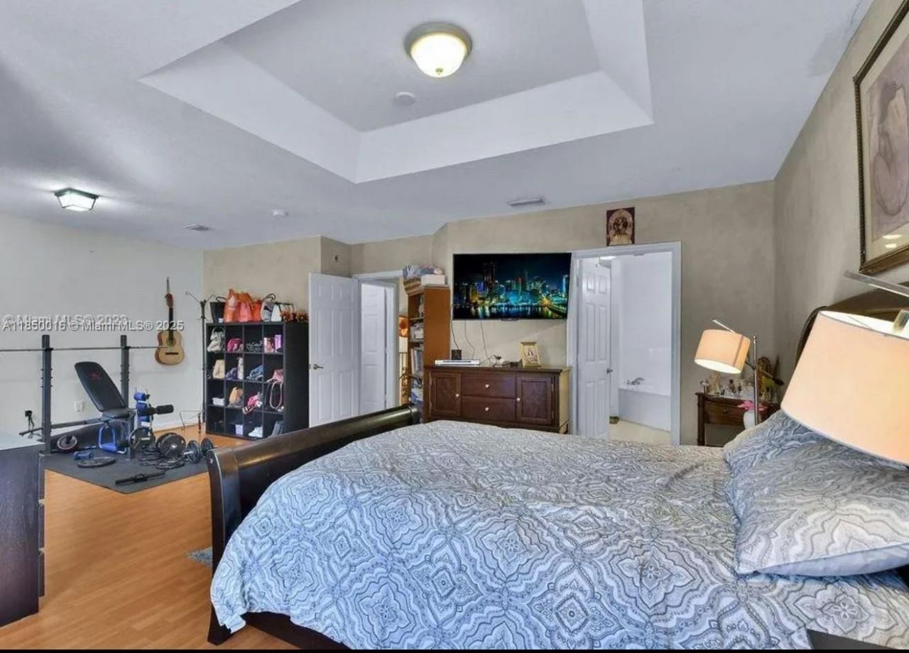 5733 NW 112th Pl, Doral, FL 33178 Photo