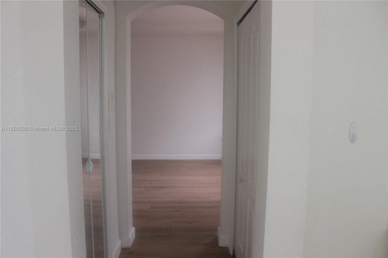 11375 NW 77th Ln, Doral, FL 33178 Photo