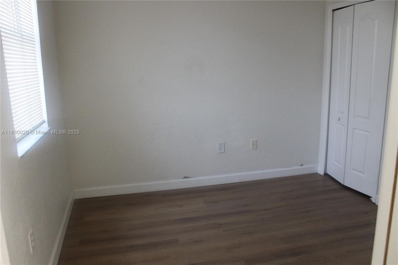 11375 NW 77th Ln, Doral, FL 33178 Photo