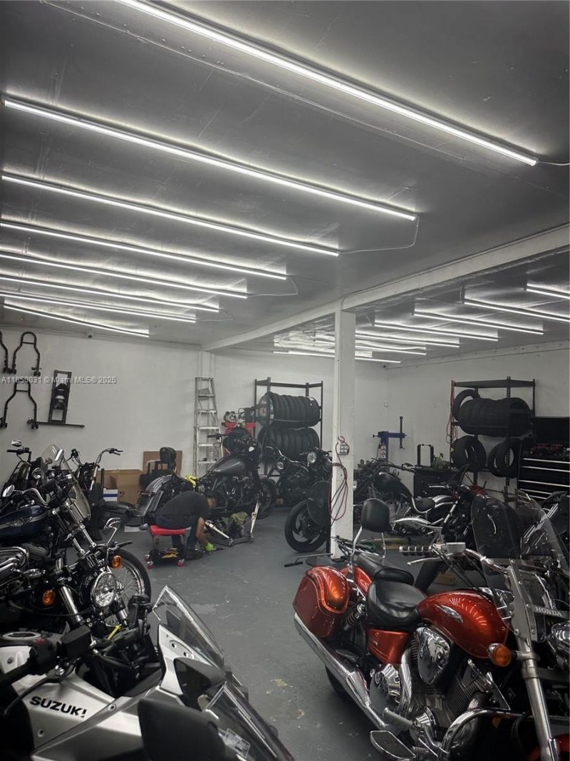 9411 NW 22nd Ave, Miami, FL 33147 Photo