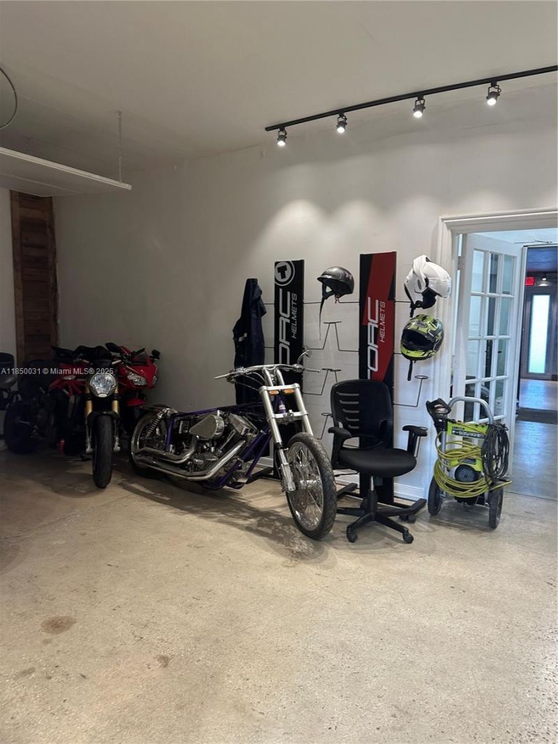 9411 NW 22nd Ave, Miami, FL 33147 Photo