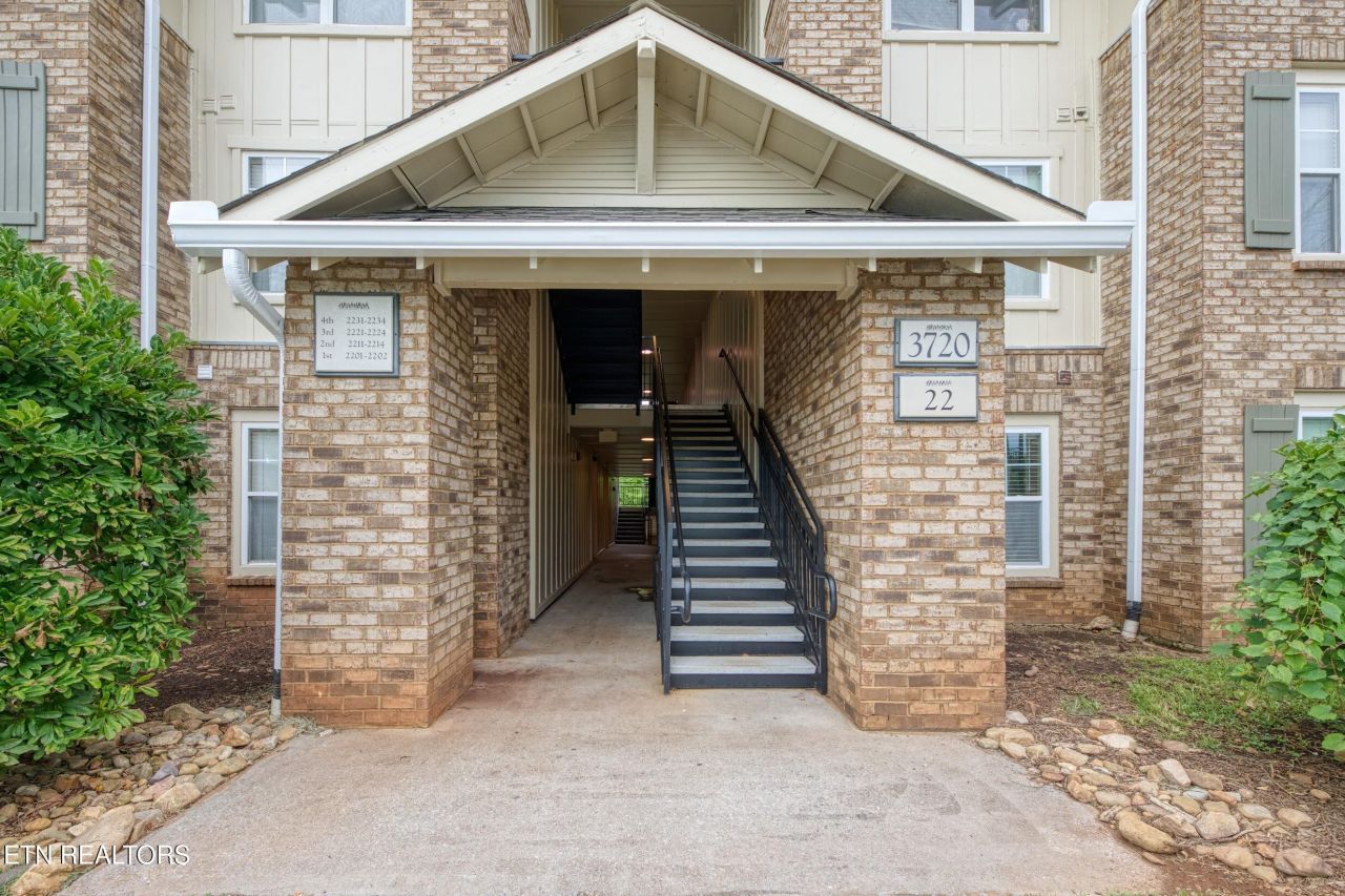 3720 Spruce Ridge Way, Knoxville, TN 37920 Main Photo