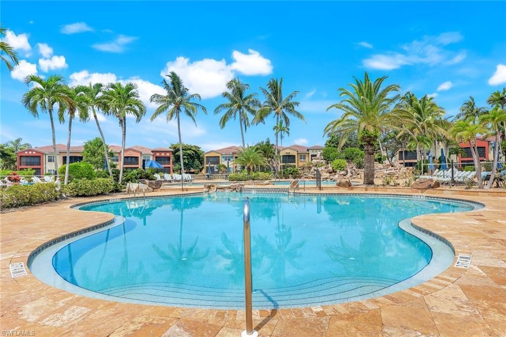 8721 Piazza Del Lago Cir, Unit 203, Estero, FL 33928 Photo