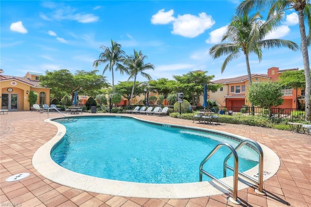 8721 Piazza Del Lago Cir, Unit 203, Estero, FL 33928 Photo