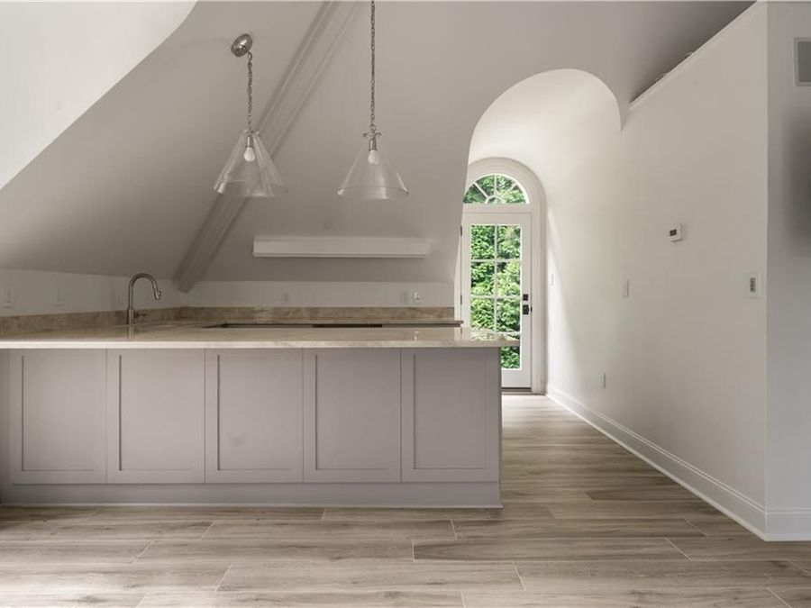 Property Image 111