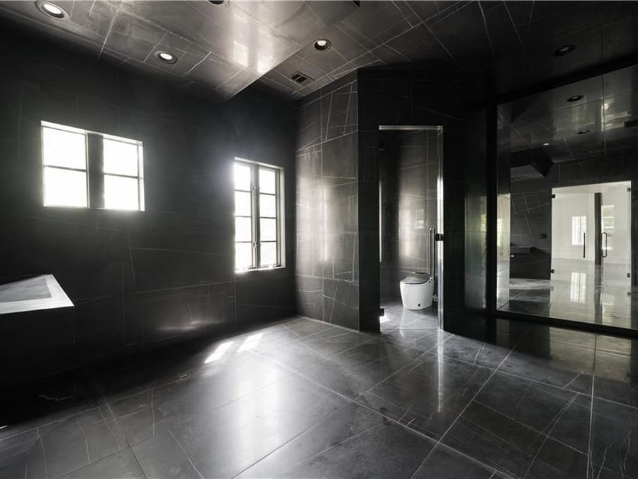 Property Image 100
