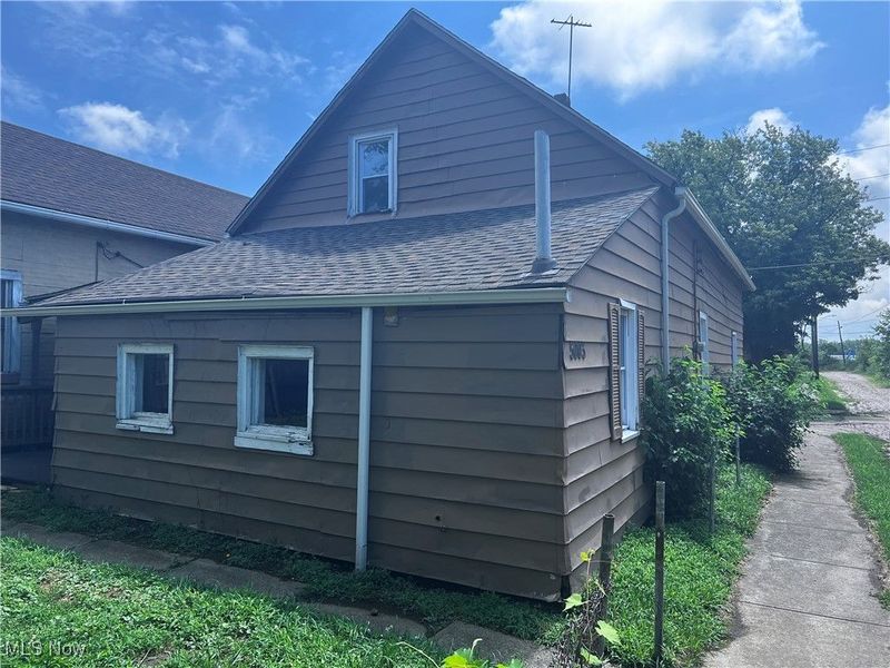 5003 Louisa Court, Cleveland, OH 44127 Photo 14