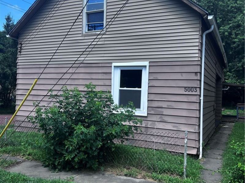 5003 Louisa Court, Cleveland, OH 44127 Photo 2