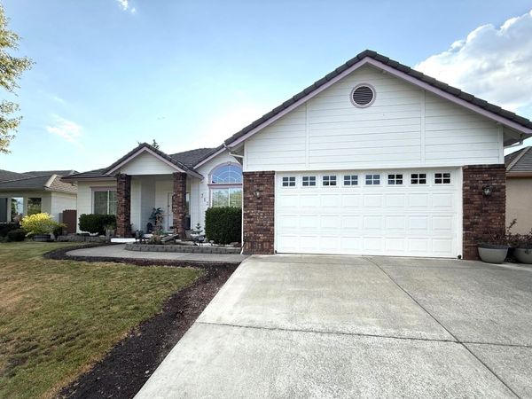 713 Eastridge Drive, Medford, OR 97504