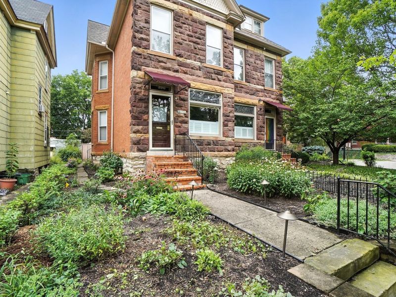 396 W 7th Avenue, Columbus, OH 43201 Photo 2