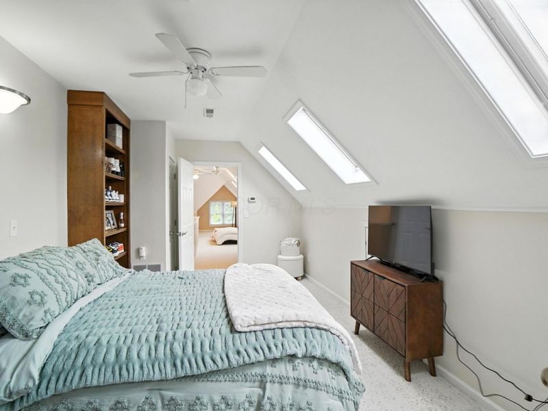 396 W 7th Avenue, Columbus, OH 43201 Photo 38