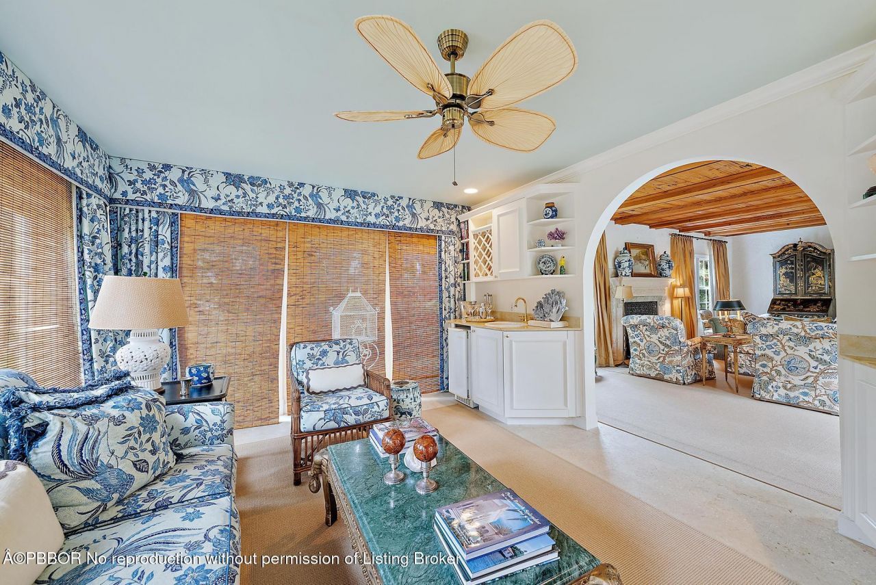 325 Seaspray Avenue, Palm Beach, FL 33480 Photo