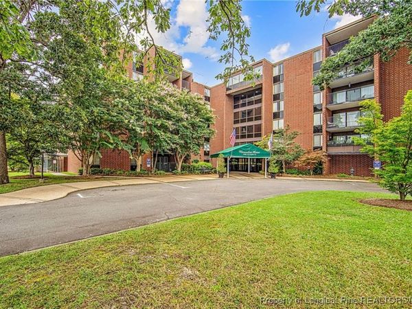1100 Clarendon Street, Unit 602, Fayetteville, NC 28305