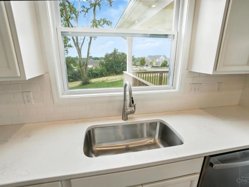 8848 Oakcrest Way, West Chester, OH 45069 Photo 10