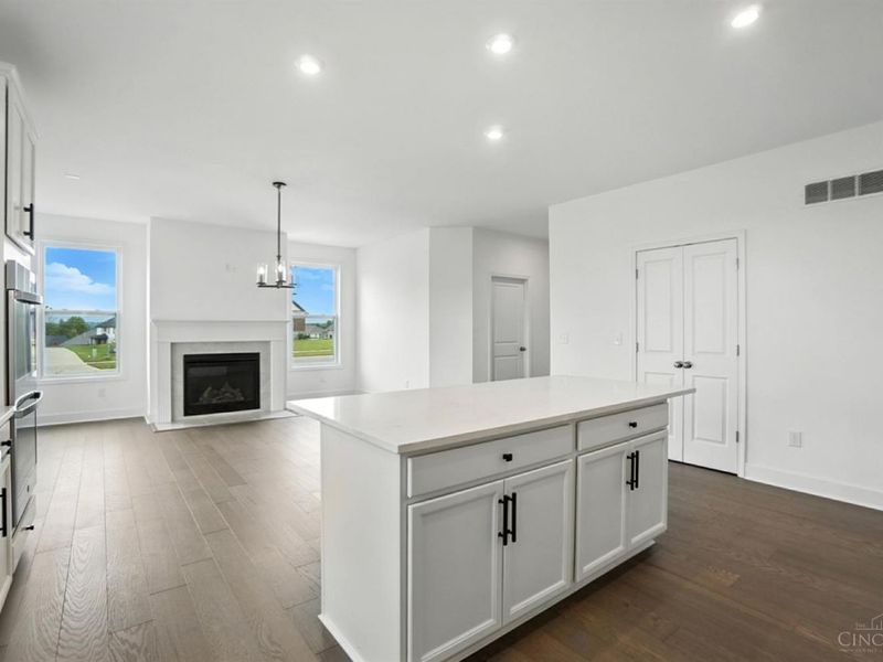 8848 Oakcrest Way, West Chester, OH 45069 Photo 13