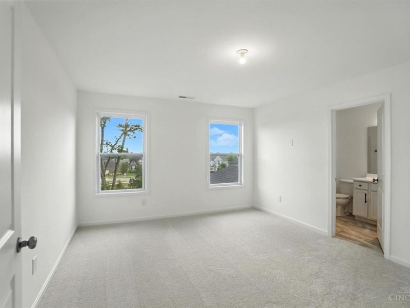 8848 Oakcrest Way, West Chester, OH 45069 Photo 38