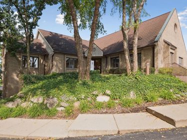 1181 N Milford Road, Milford, MI 48381