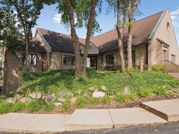 1181 N Milford Road, Milford, MI 48381