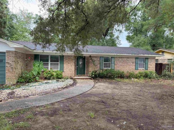6536 Colonade Cir, Pensacola, FL 32506