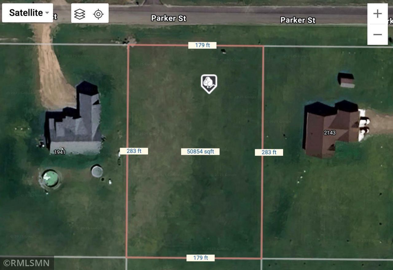 1945 Parker Street, Mora, MN 55051 Main Photo