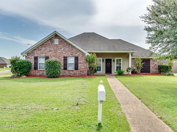1076 Spanish Oak Drive, Pearl, MS 39208